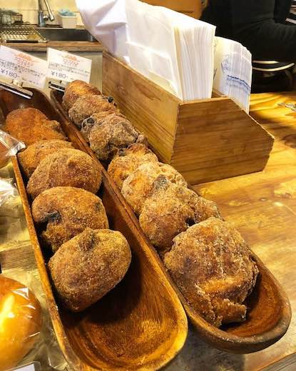 26733816_921762934649875_1869579680