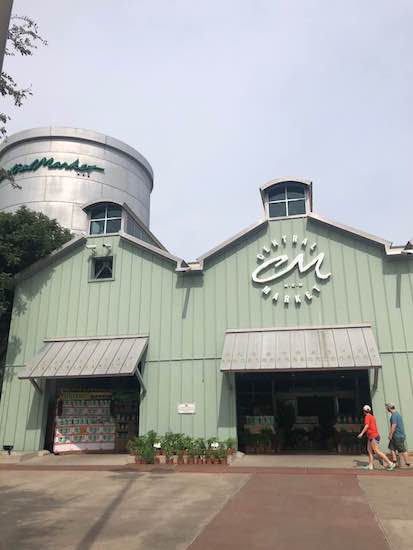 38781016_1059260764233424_294359607